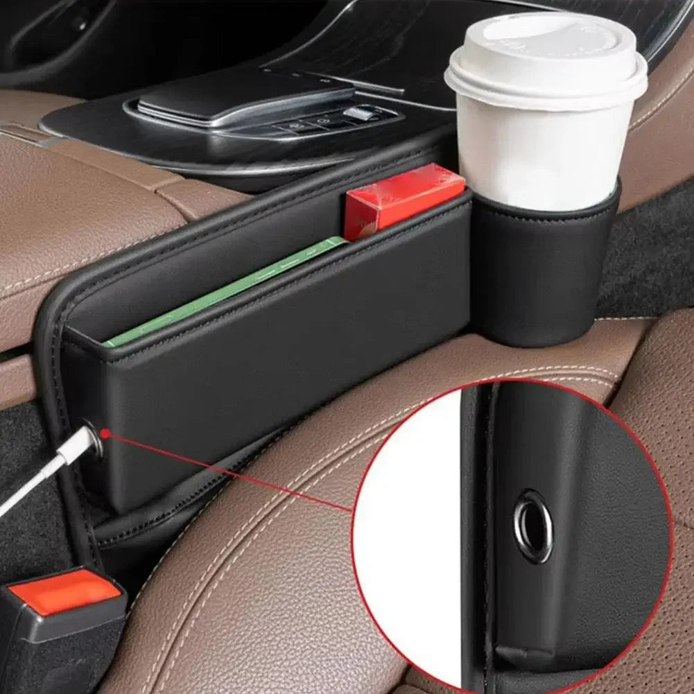 Organizador para o espaço entre o banco e a consola do carro, com suporte para copos