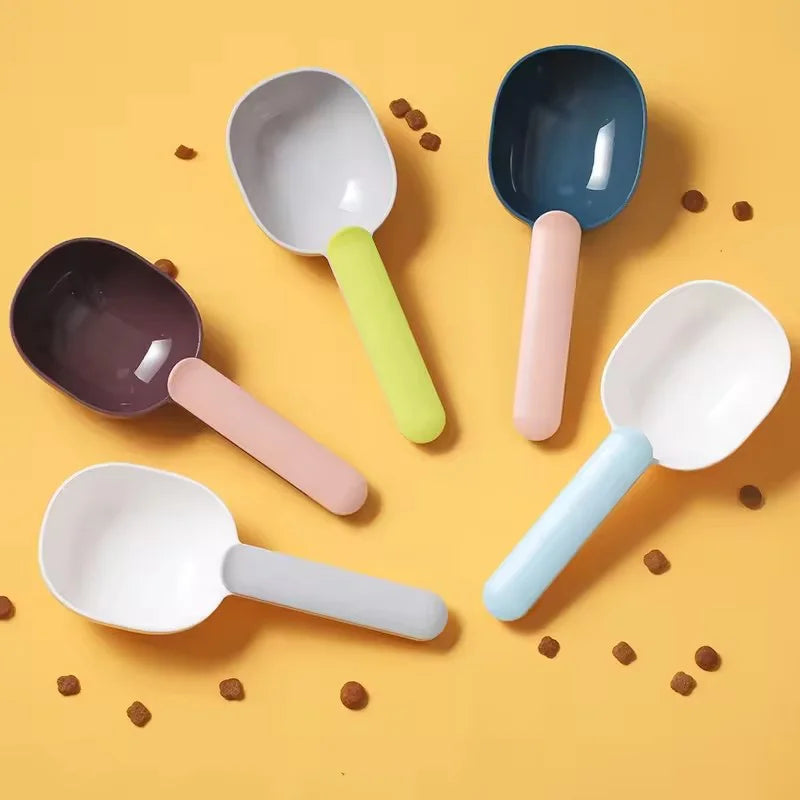 Pet Food Scoop with Bag Clip